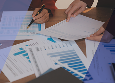 出張者の負担軽減だけじゃない?立替精算を見直すことで変わる出張管理体制