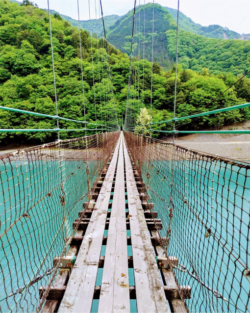 雨畑湖（吊り橋）