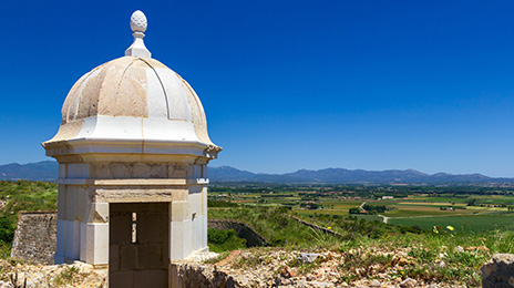 カダケス～フィゲラス