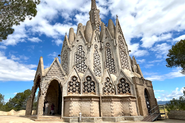 モンフェリのモンセラート教会(イメージ)