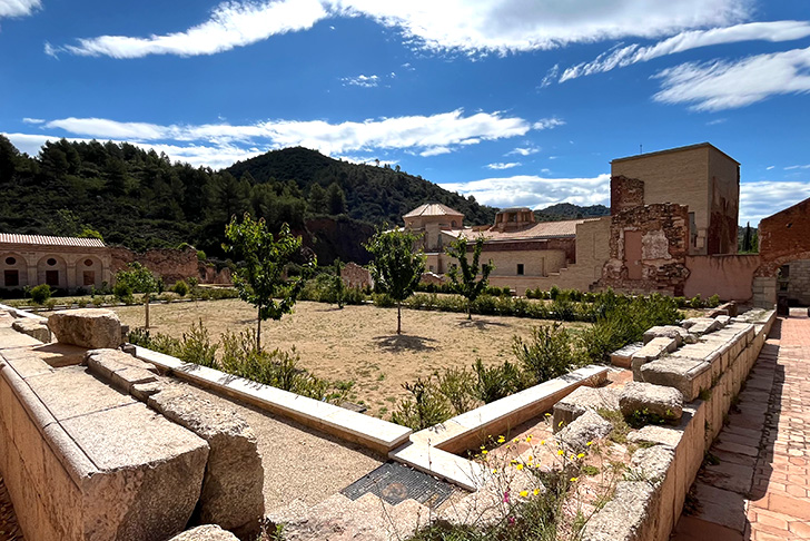 エスカラデイ修道院(イメージ)