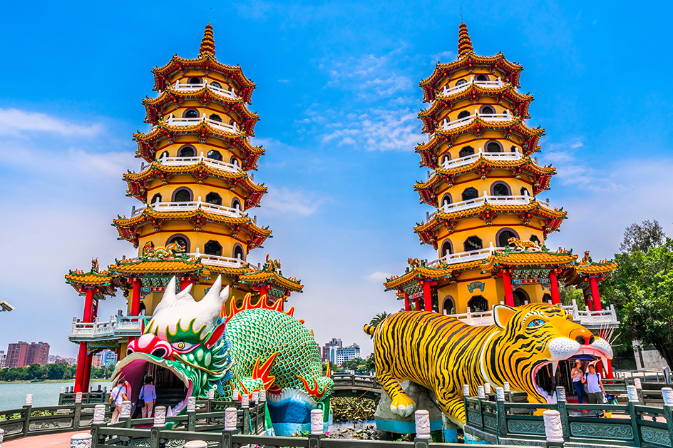 台湾観光_蓮池潭龍虎塔