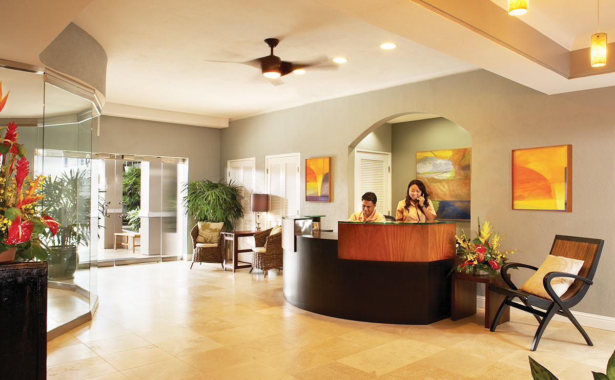 リージェンシー・オン・ビーチウォーク・ワイキキ by アウトリガー