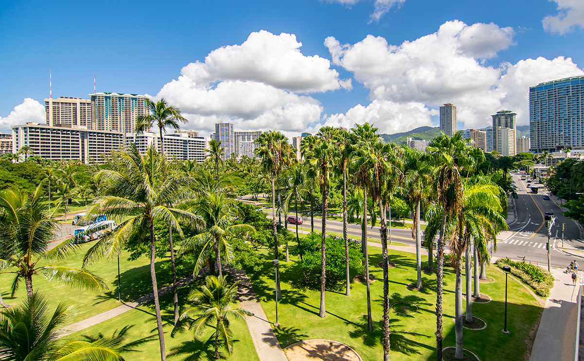 リージェンシー・オン・ビーチウォーク・ワイキキ by アウトリガー