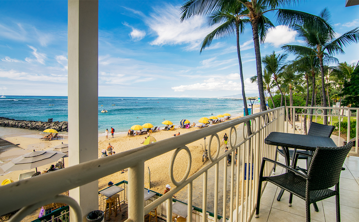 ワイキキ・ショア by アウトリガー