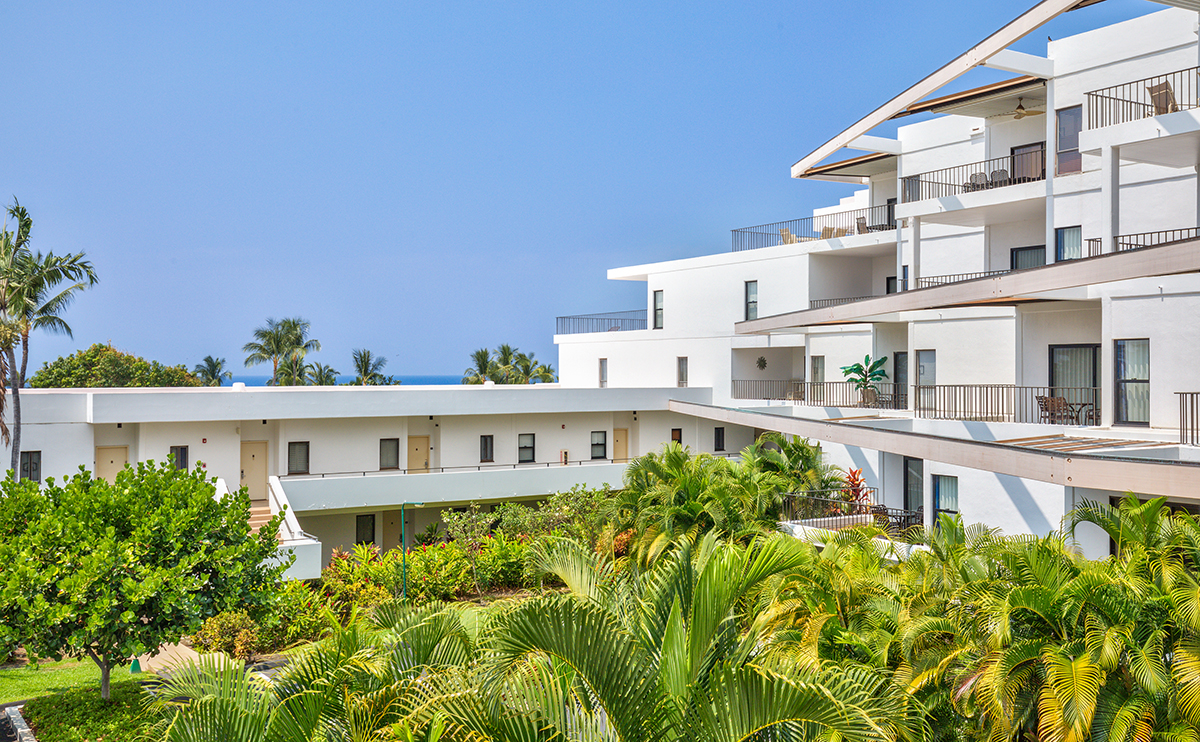 ロイヤル・シー・クリフ・コナ by アウトリガー