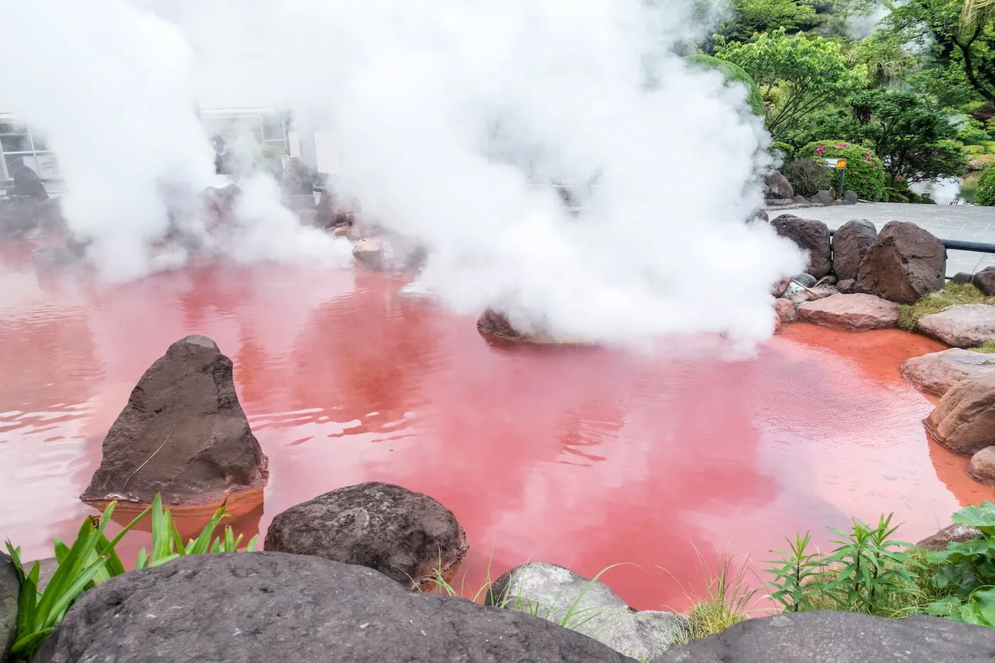 別府温泉　血の池地獄