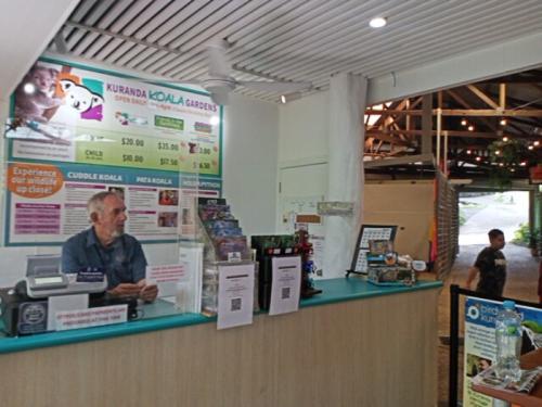 現地に行っているような気分になれました