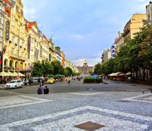 チェコの新市街、旧市街とはまた違う魅力があります。 チェコの新市街、旧市街とはまた違う魅力があります。