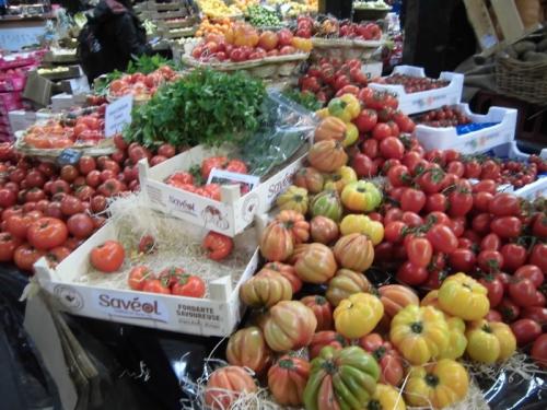 愉快な食べ歩き 愉快な食べ歩き