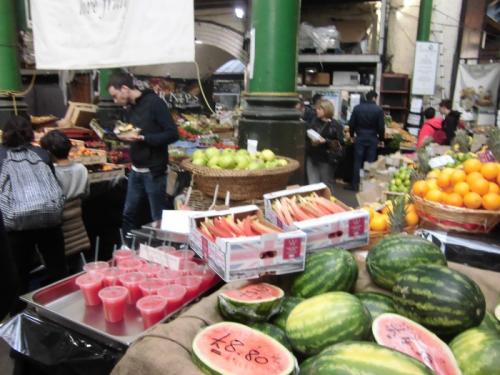 愉快な食べ歩き 愉快な食べ歩き