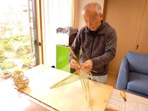 鉄道ファン歴40年のプロの添乗員,流石でした。。