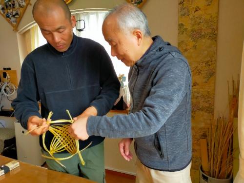 鉄道ファン歴40年のプロの添乗員,流石でした。。