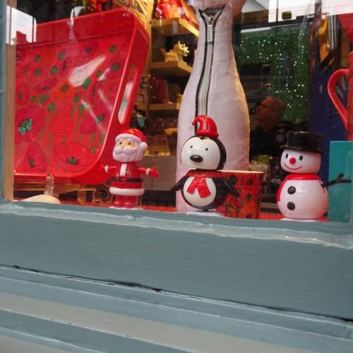 【ライブ中継◆ロンドン散歩】アフタヌーンティーが大人気！クリスマスの《スケッチ》お洒落な店内へご案内