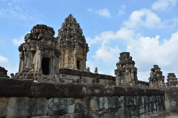 ロリュオス遺跡