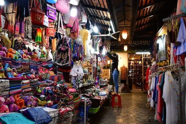 アンコール・ナイト・マーケット