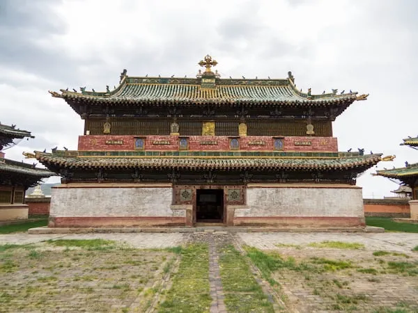 エルデニゾー寺院