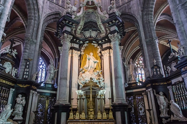 豊かな文化に触れる