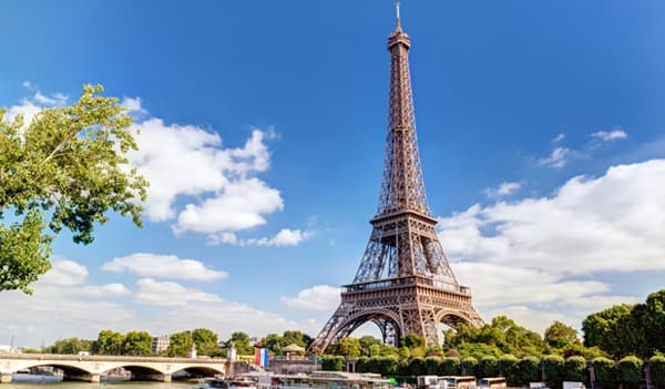 エッフェル塔