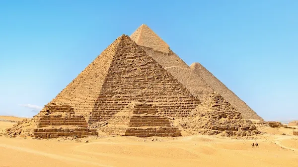 ギザの三大ピラミッド