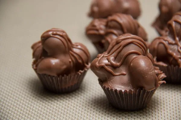 マカダミアナッツチョコレート