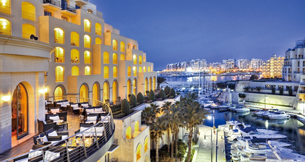 サンタカテリーナホテル