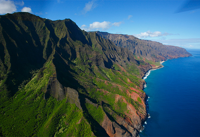 映画のロケ地としても有名な海岸線