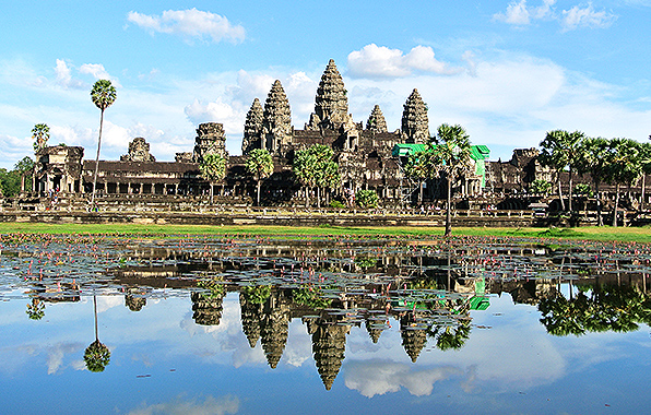 写真:逆さアンコールワット