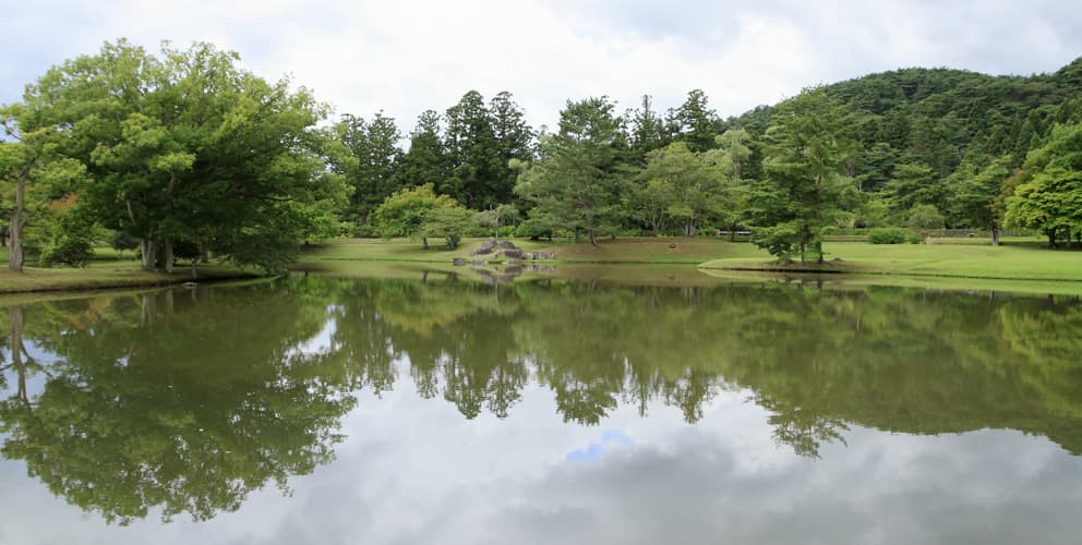 平泉仏国土浄土を表す建築庭園及び考古学的遺跡群